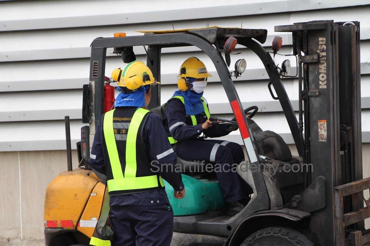 SS002 หลักสูตร  การขับขี่รถยกโฟร์คลิฟท์อย่างปลอดภัย (Forklift Safety Drive Training)